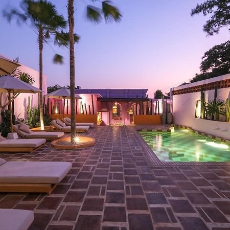 El Barrio Boutique Hotel & Bar Canggu Eksteriør billede